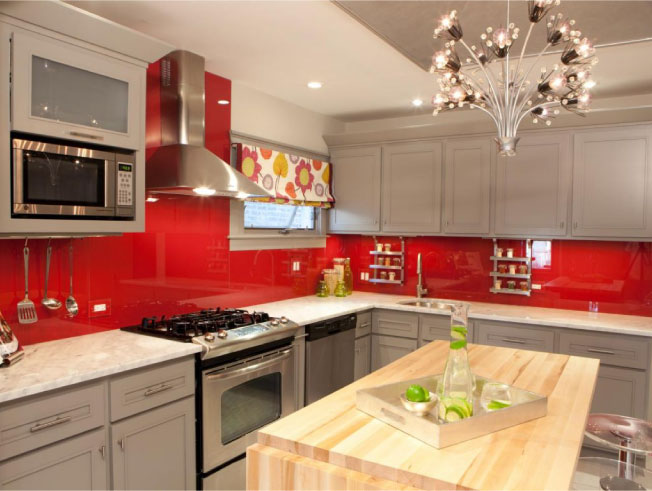 butcherblock with red